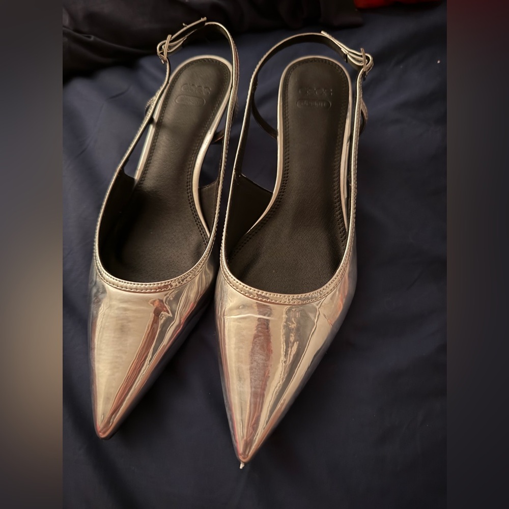 Aldo silver slingback kitten heels pointy toe low heel adjustable party 9